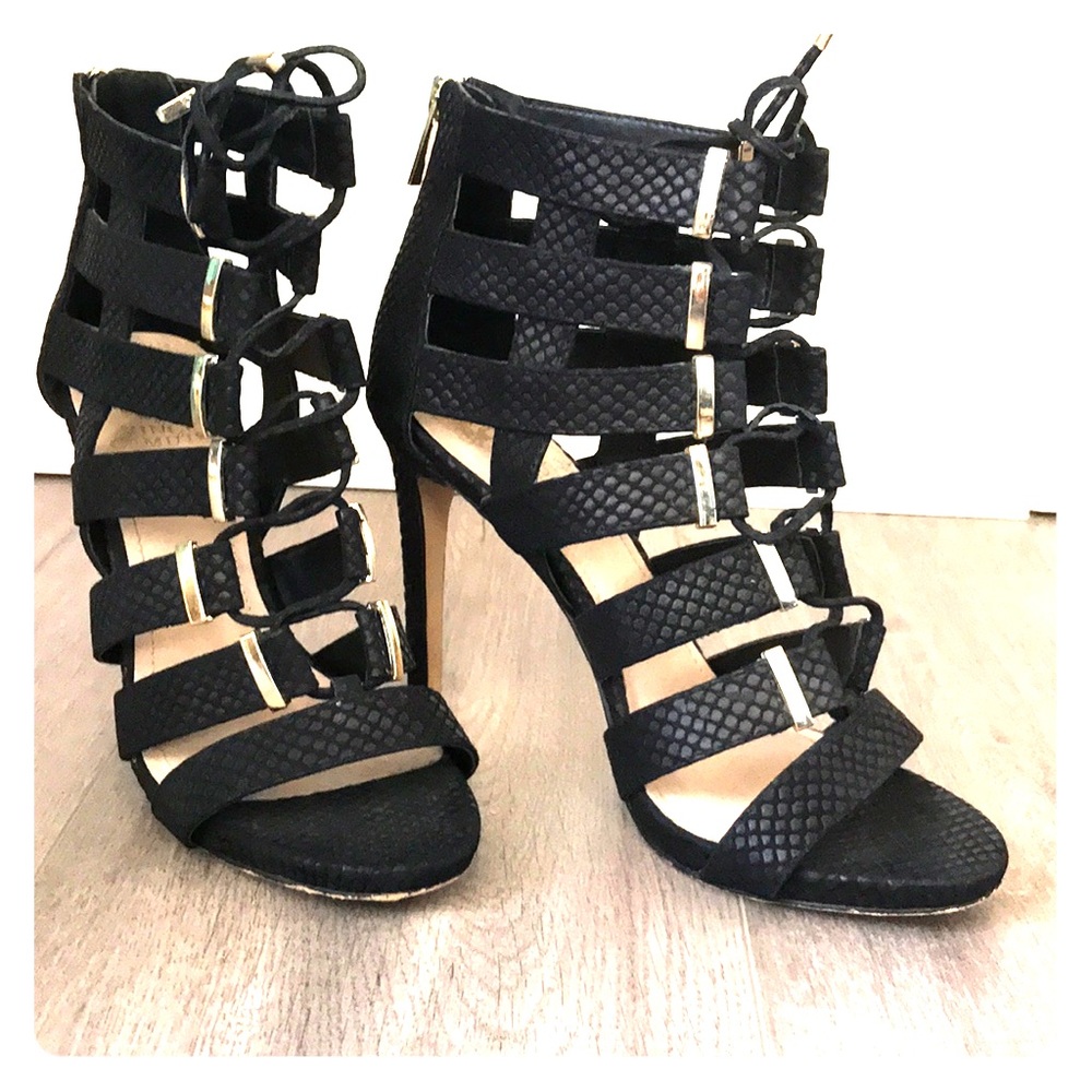 Vince Camuto snakeskin pumps!